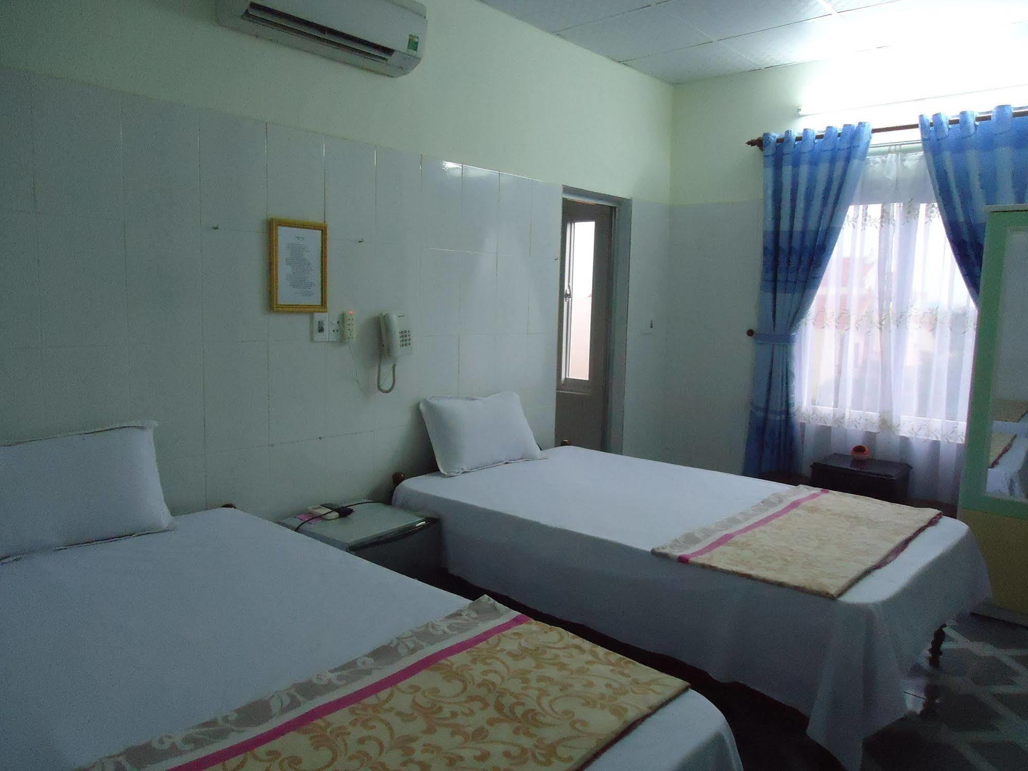 Anh Linh 1 Hotel 동허이 외부 사진