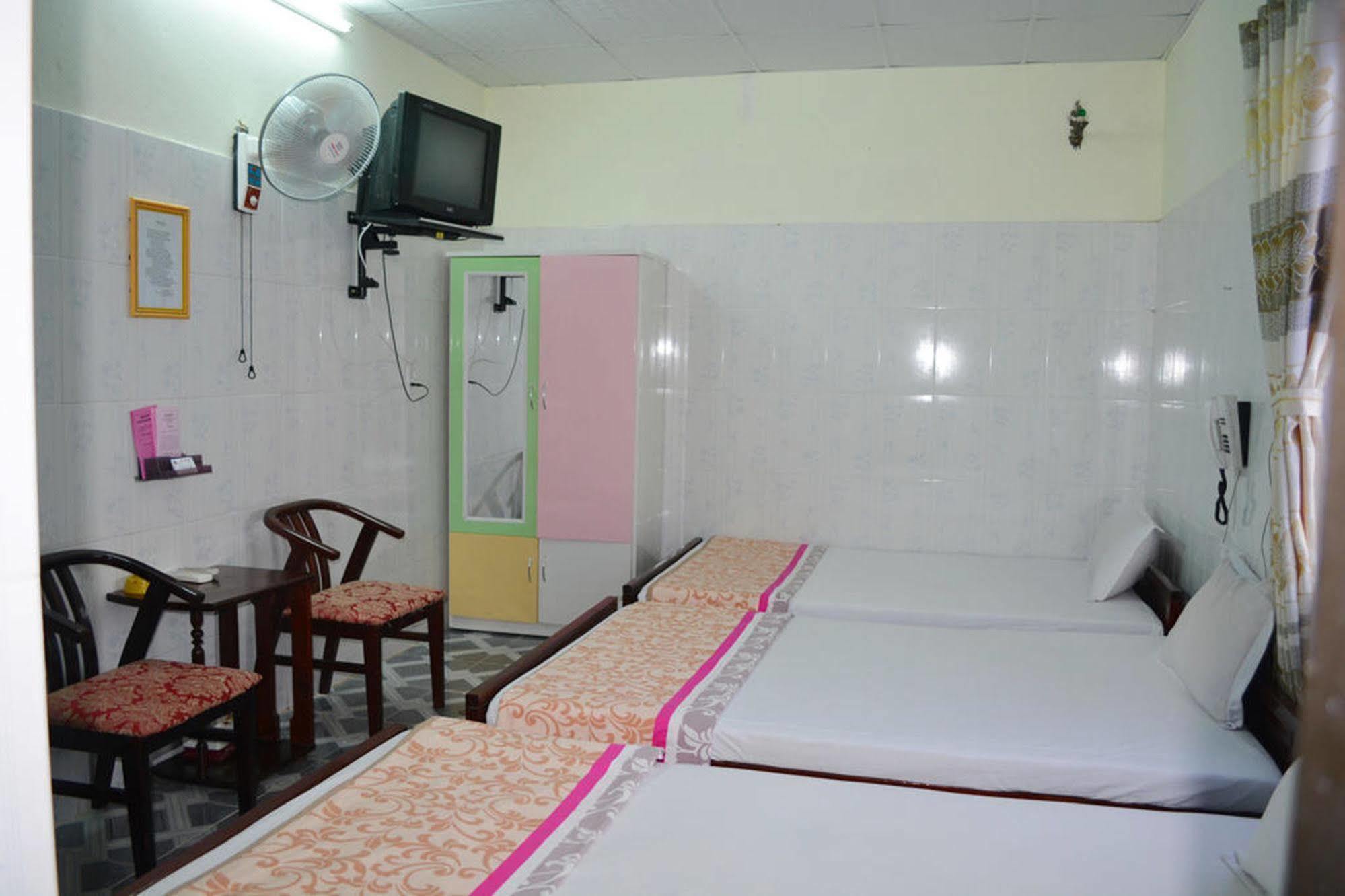 Anh Linh 1 Hotel 동허이 외부 사진